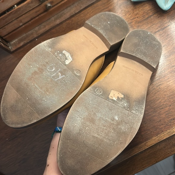 GAP Women’s Brown Leather Slip-On Shoes - Picture 3 of 3